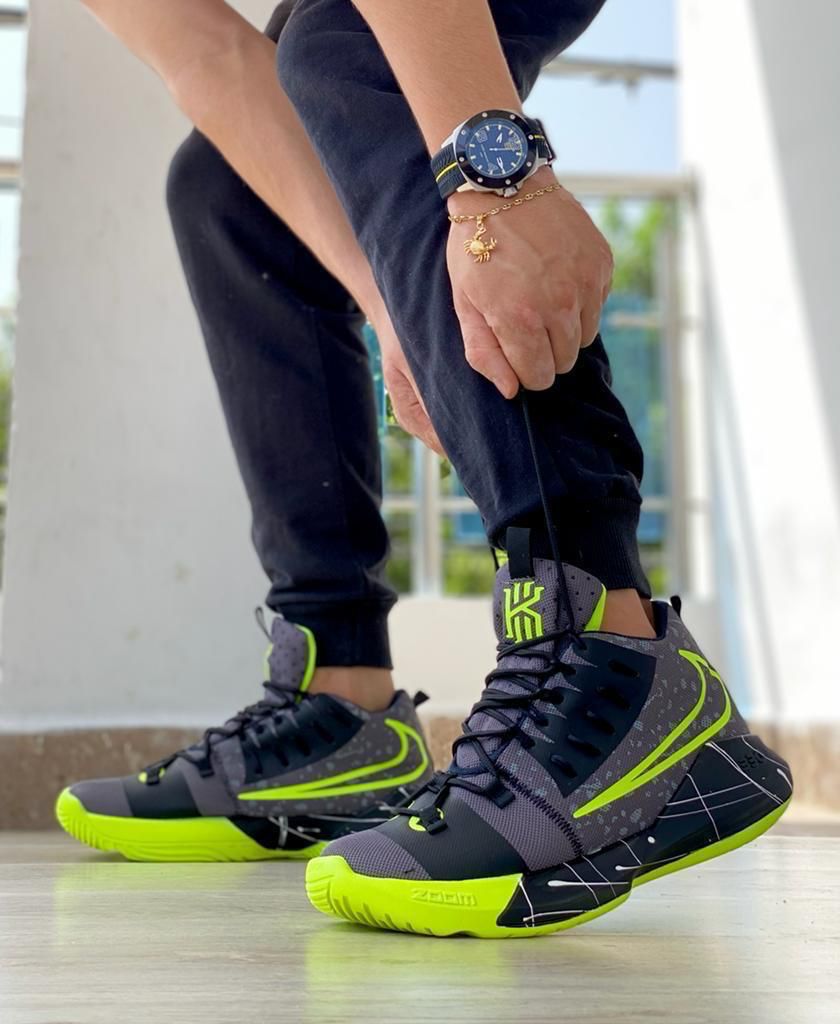 Gray helmet for bikers